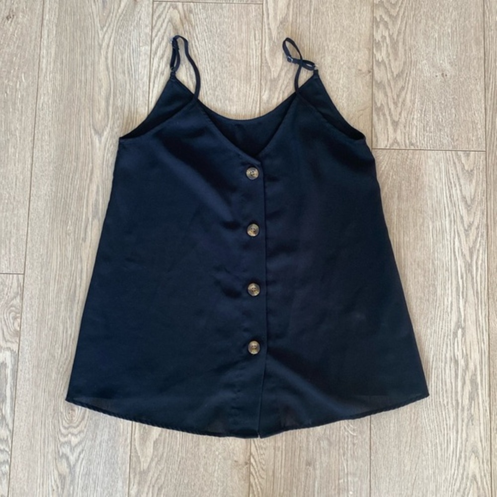 Elegant Black Sleeveless Top with Buttons